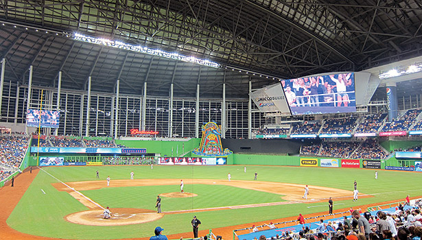 Marlins Stadium Aquariums: Design and Installation